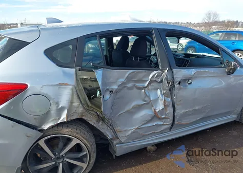 2020 Subaru Impreza Sport 5-Door z USA, uszkodzony, nr VIN 4S3GTAM64L3733813